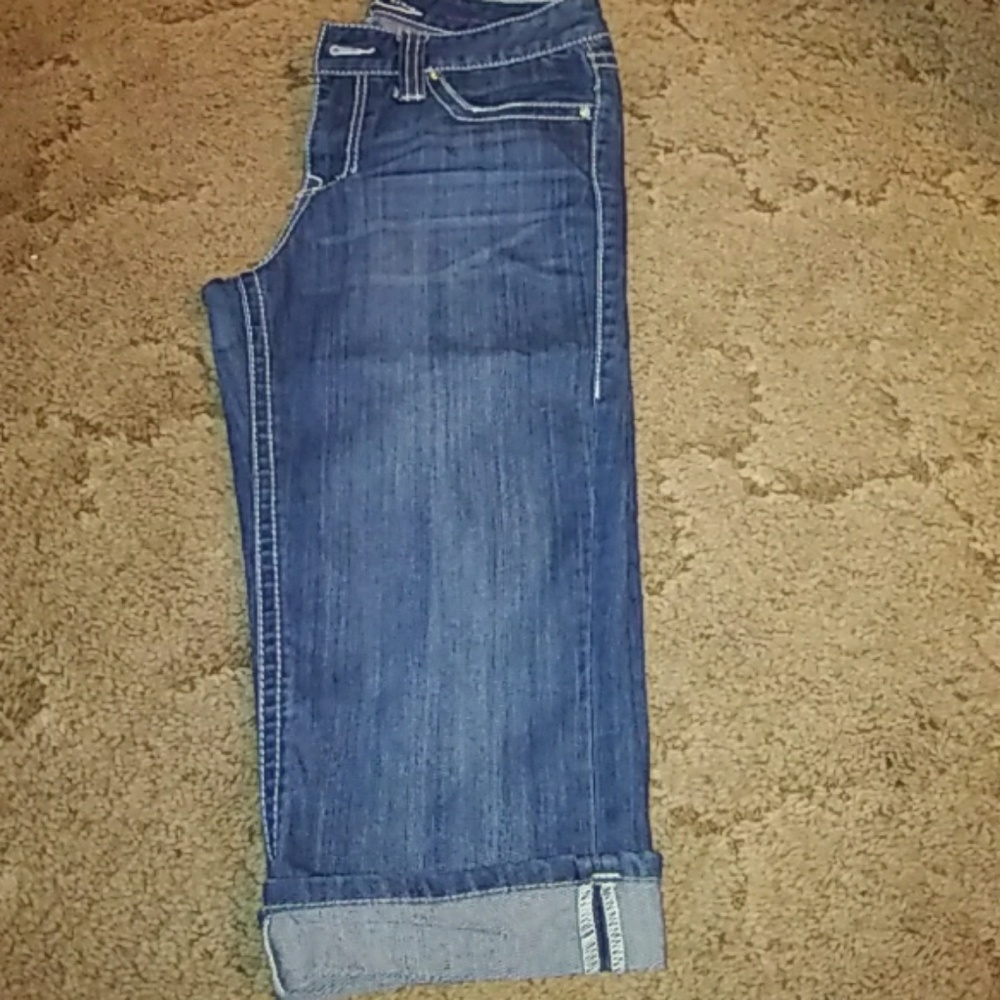 Women's capris